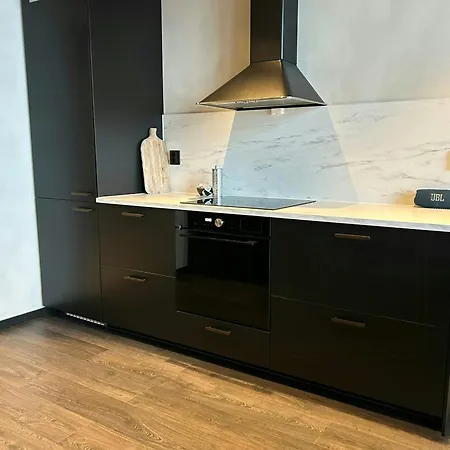 Апартаменты Boat House With Sea Views An Hour From Bergen